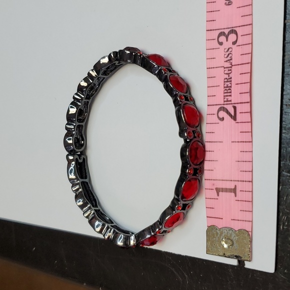 2013 Avon Birthstone color expansion bracelet July - Ruby Color - Picture 4 of 8
